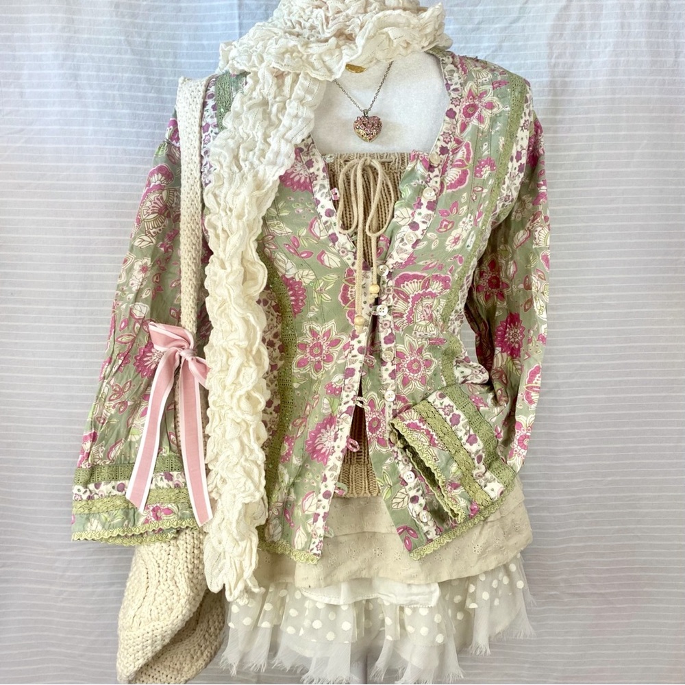 ♡ floral whimsical button up sequin, beaded, & lace blouse ♡